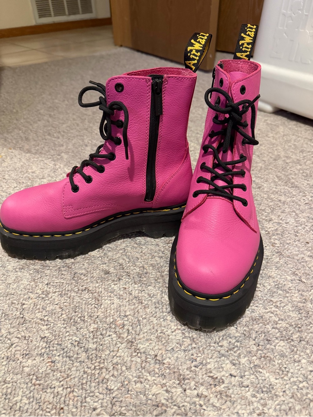 Dr. Martens Jadon III Boot Pisa Leather in Thrift Pink NWOT - Picture 3 of 11